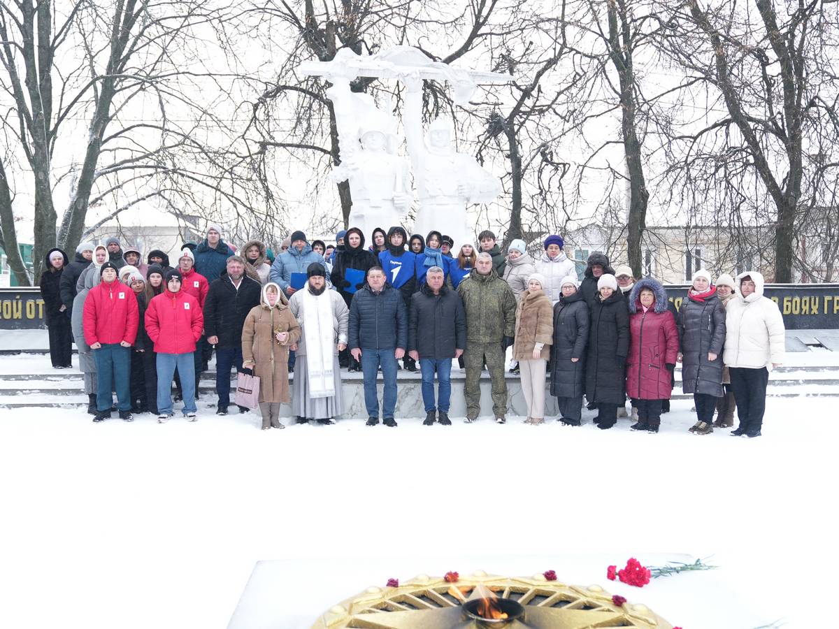 «Не властно над памятью время»
